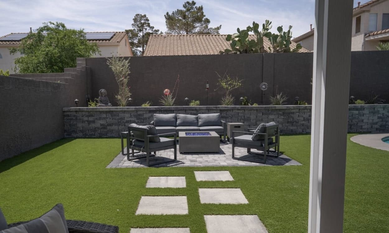 Outdoor Living 9 Rock N Block Turf N Hardscapes